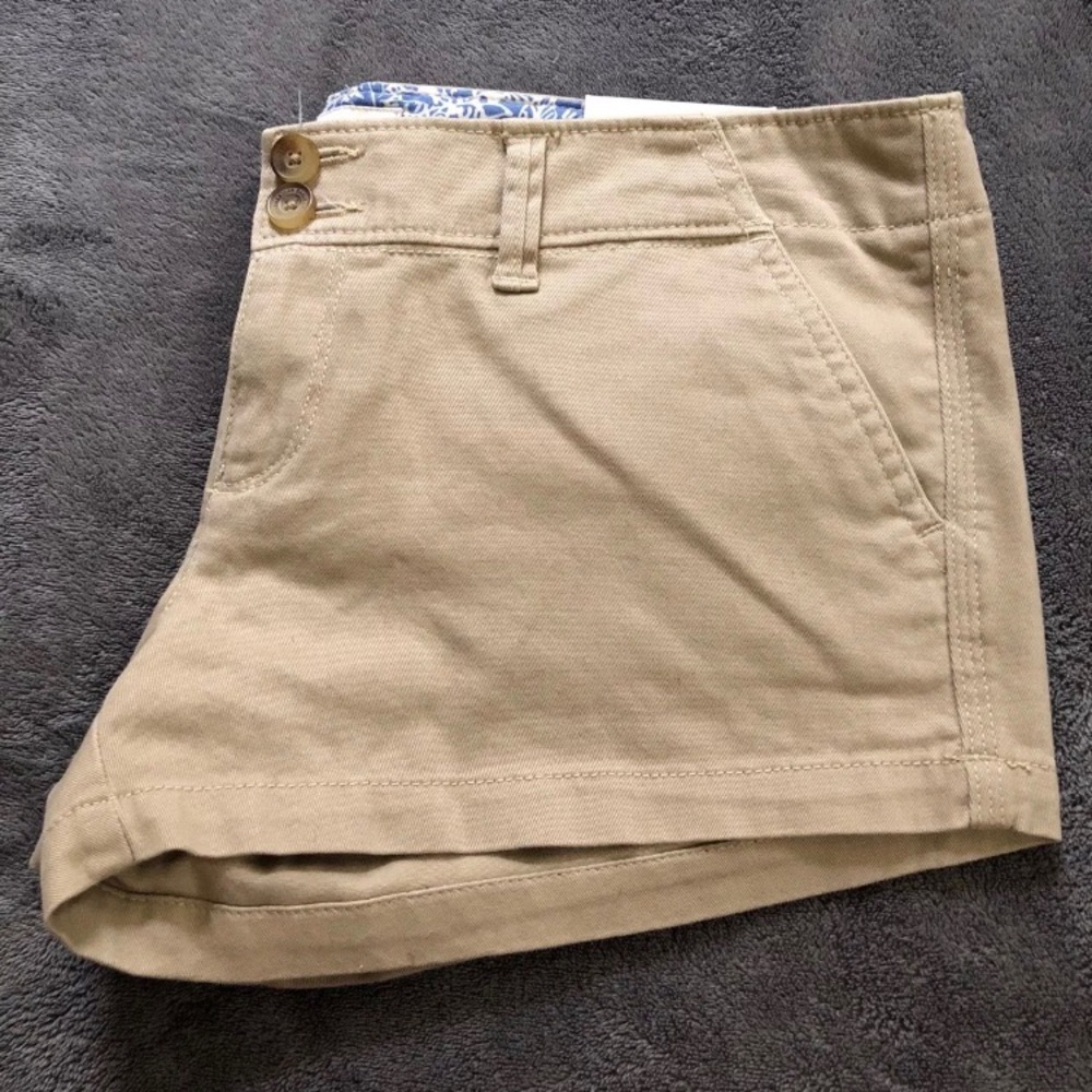 American Eagle Khaki Shortie Shorts